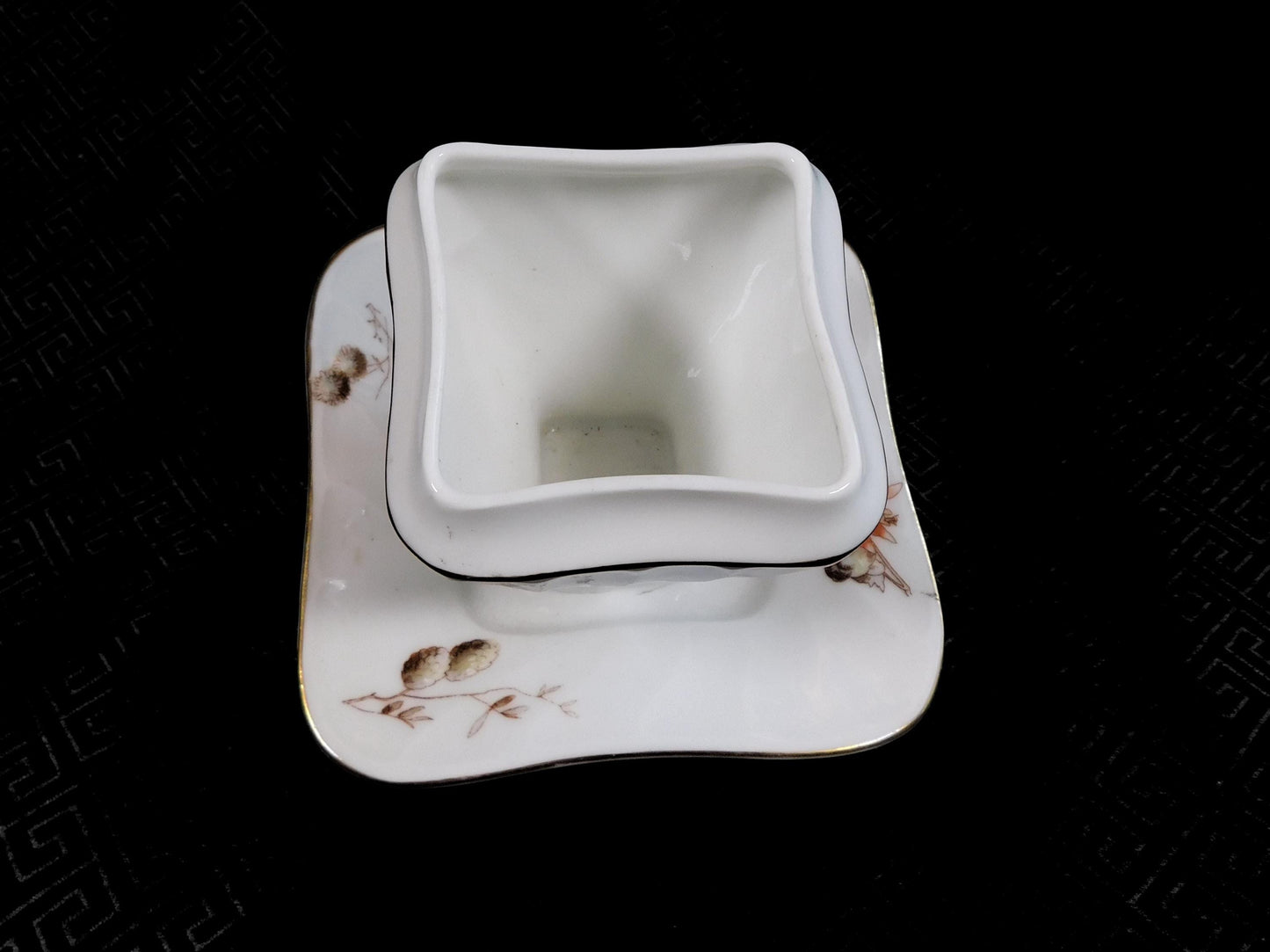 Unmarked Honey Pot with Lid and Underplate # 24074