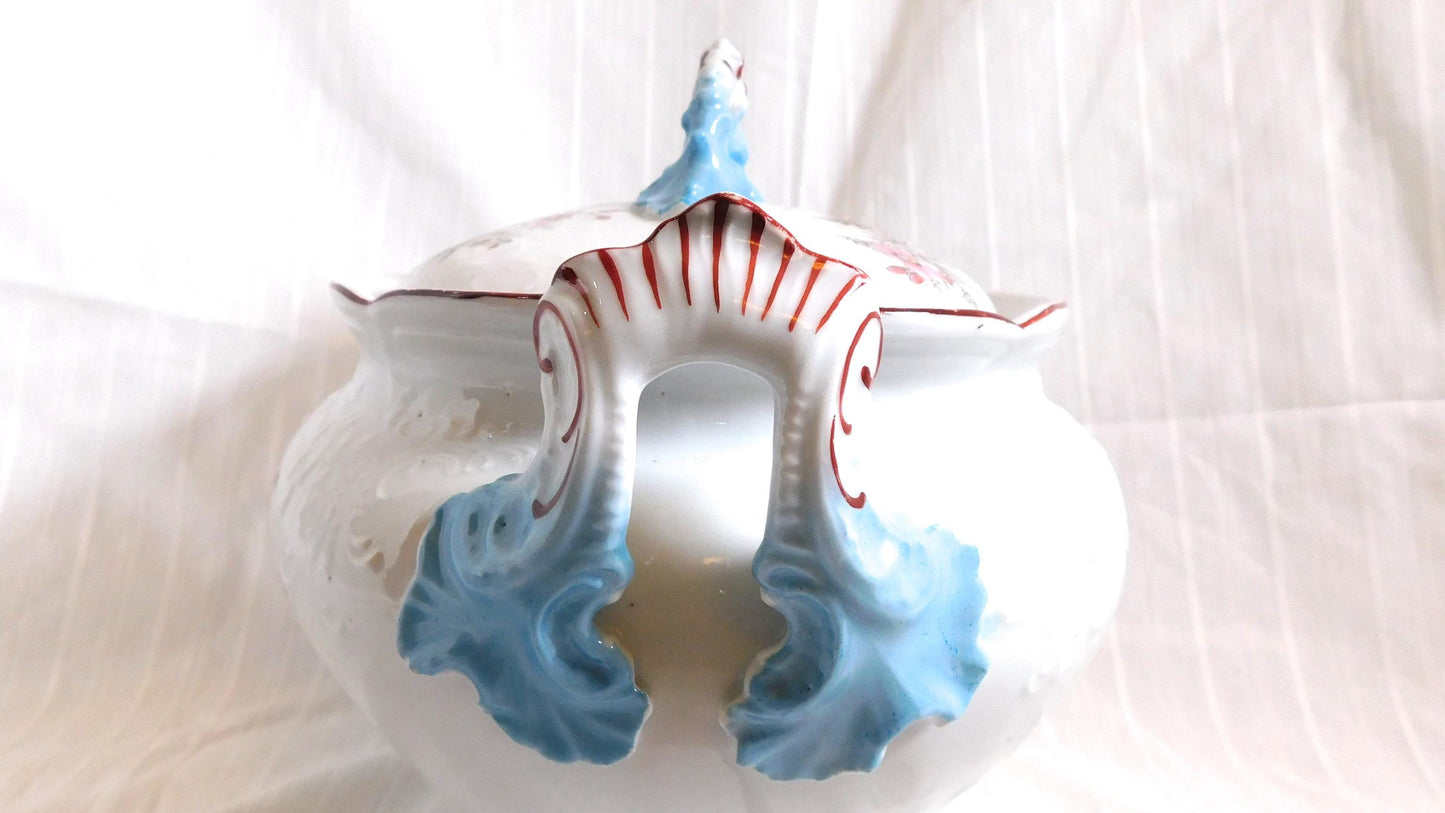 Large Unmarked Covered Serving Dish with Lid # 25673