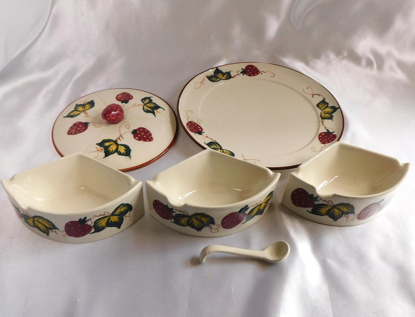 Three Section Strawberry Design Divided Dish with Lid and Underplate # 25713
