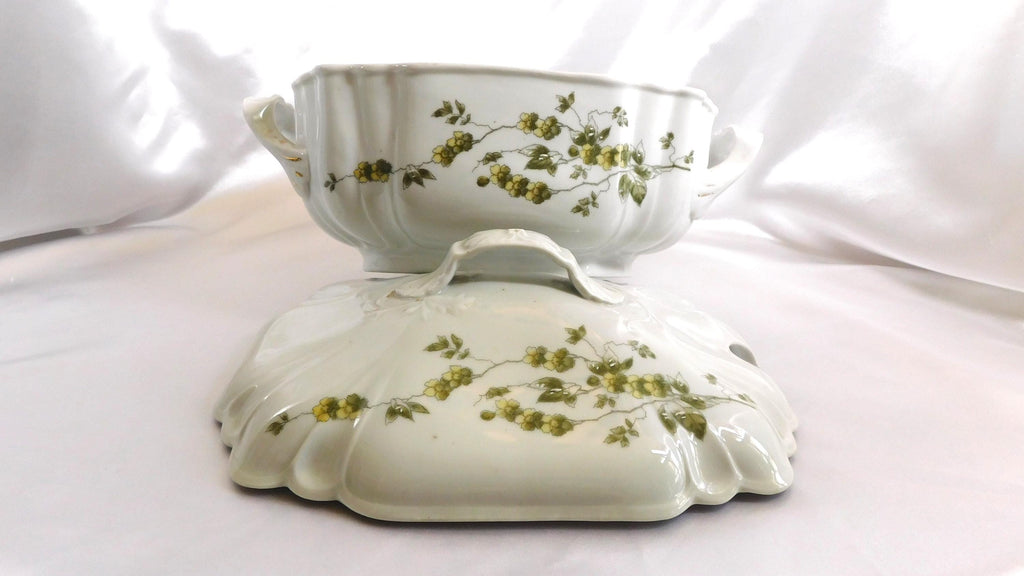 Large Covered Serving Dish Soup Tureen # 25117