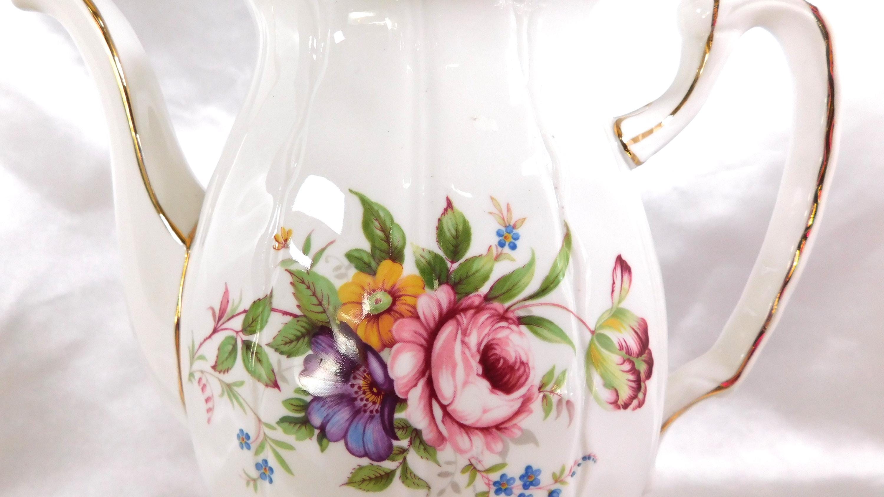 Aynsley White Floral Coffee Pot in Aynsley Spray # 25219