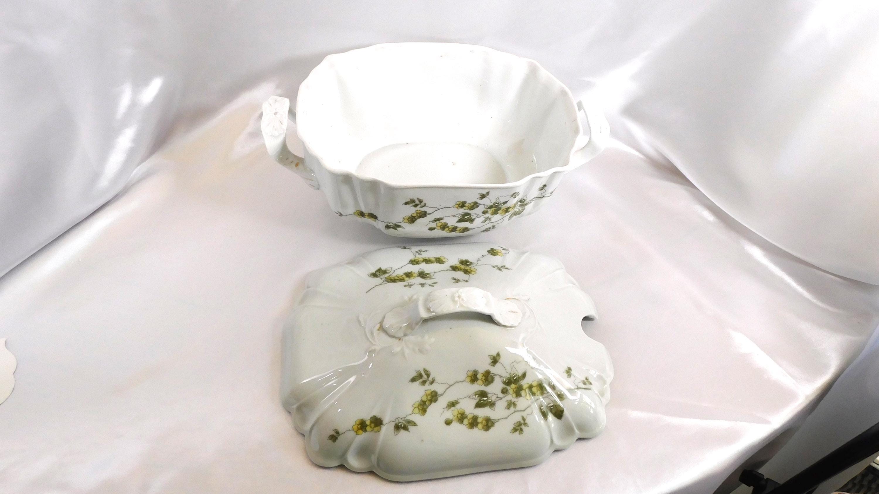 Large Covered Serving Dish Soup Tureen # 25117