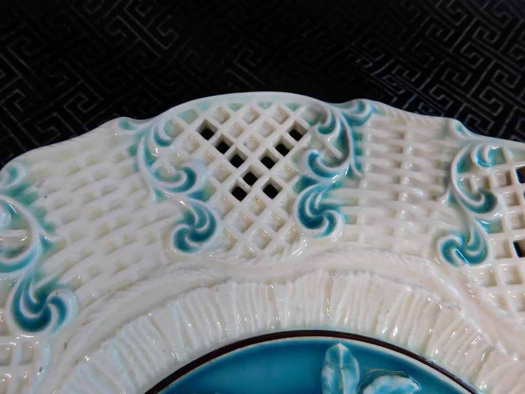 White and Turquoise Reticulated Plate # 24053
