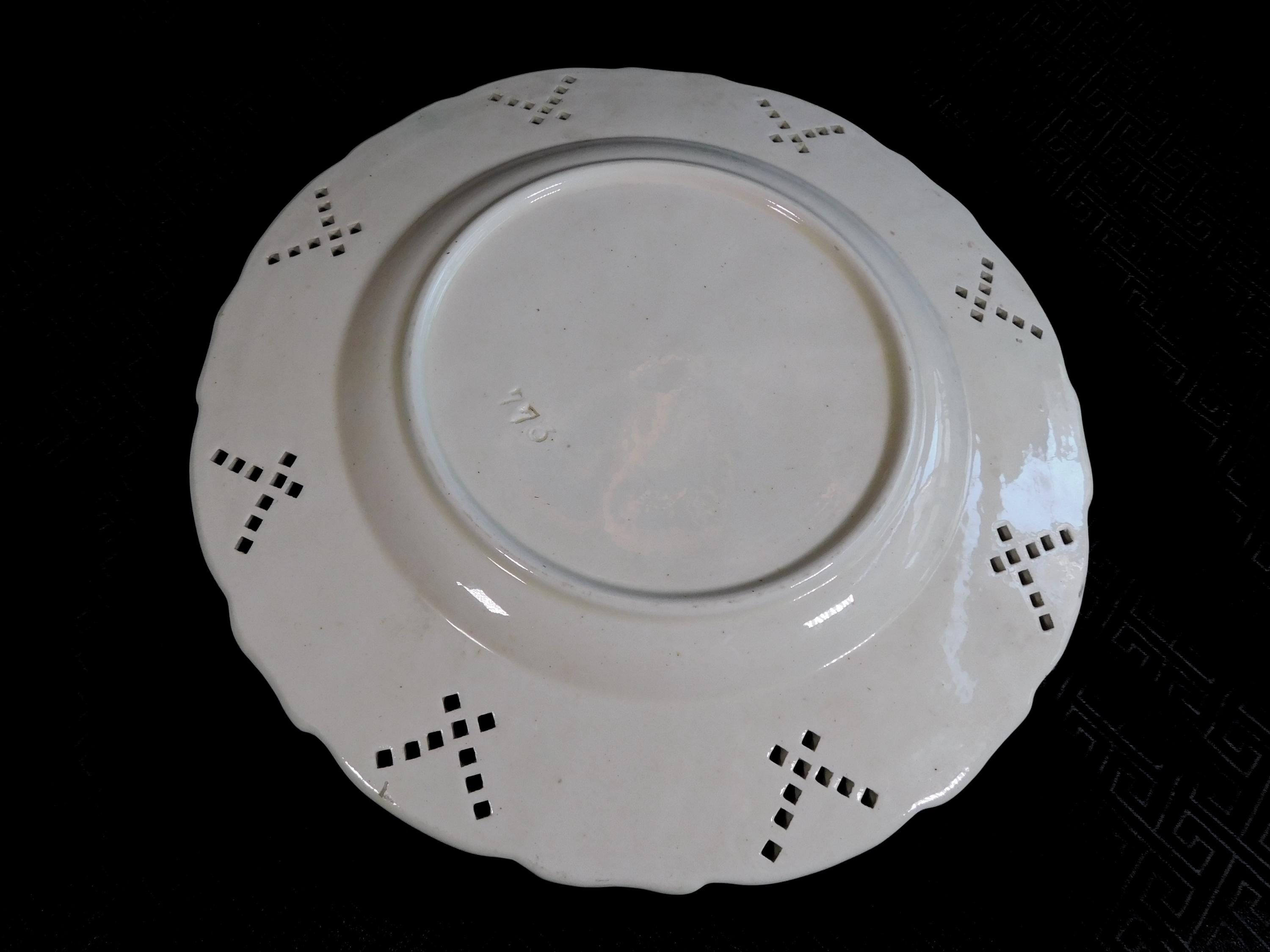 White and Turquoise Reticulated Plate # 24053