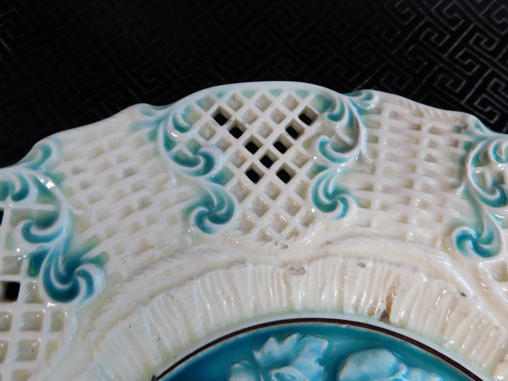 White and Turquoise Reticulated Plate # 24052