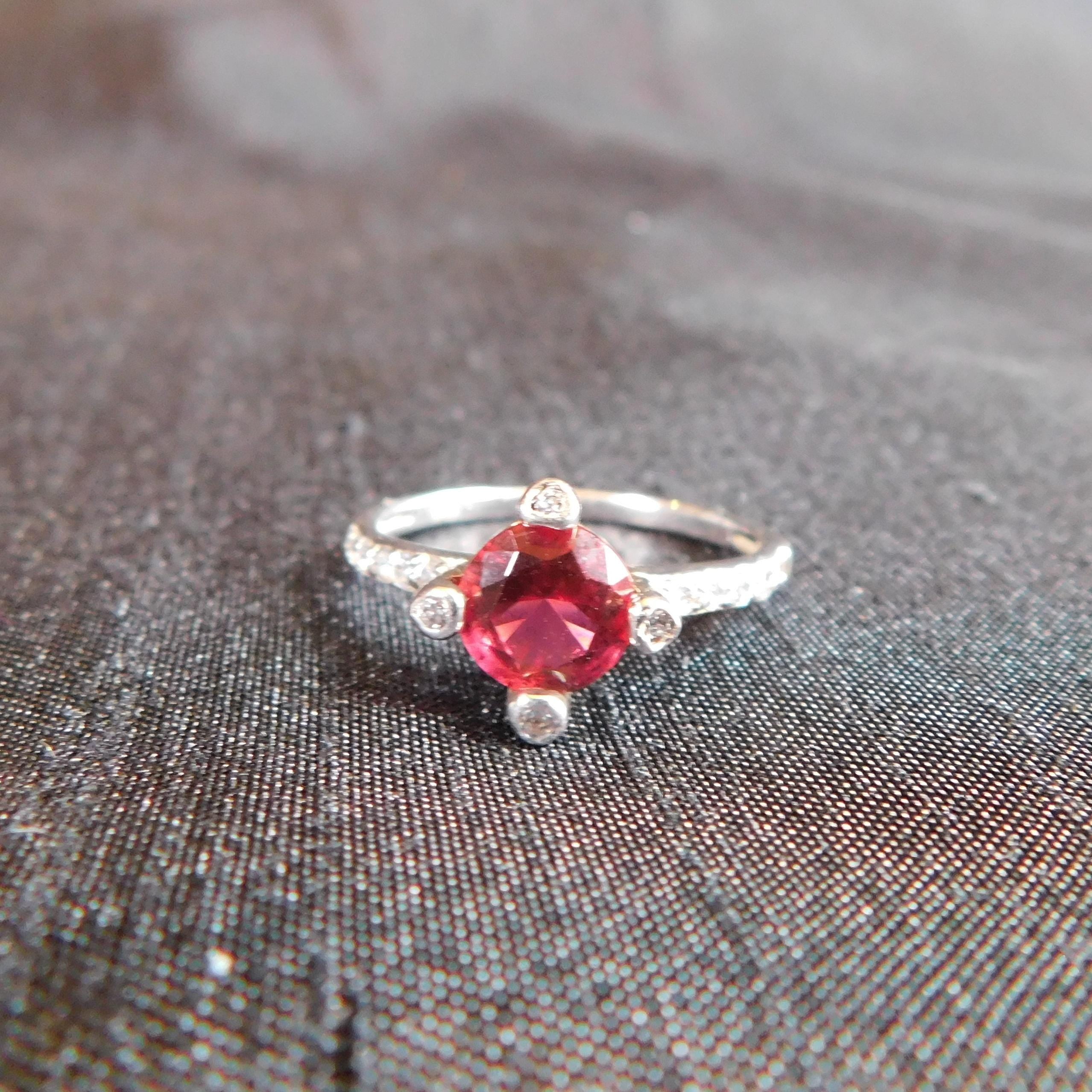 Sterling Silver Size 8 Ring with Red Center Stone  # 20828