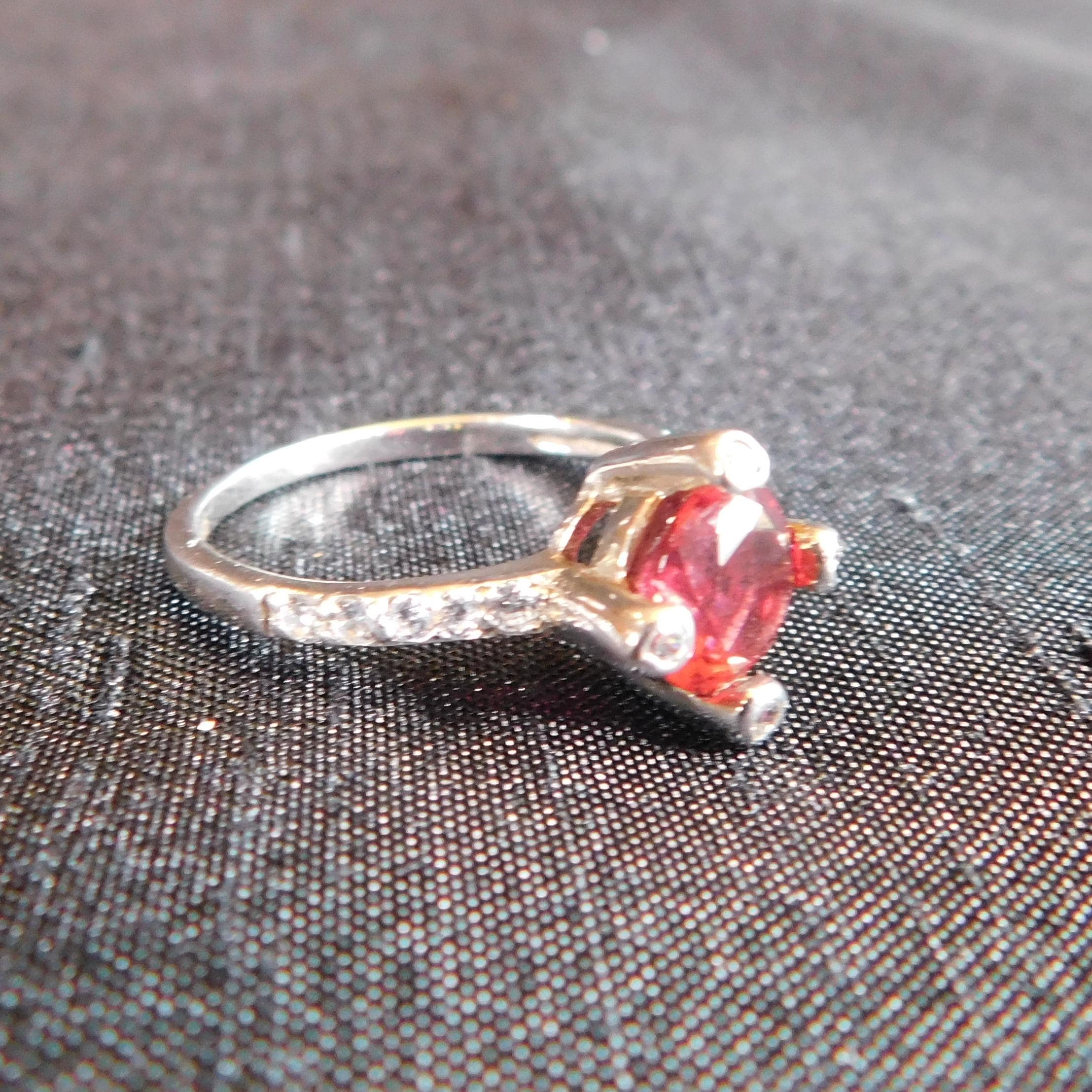 Sterling Silver Size 8 Ring with Red Center Stone  # 20828