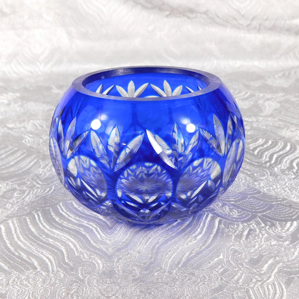 Pair of Two Blue Godinger Crystal Legends Cut to Clear Bowls # 27627