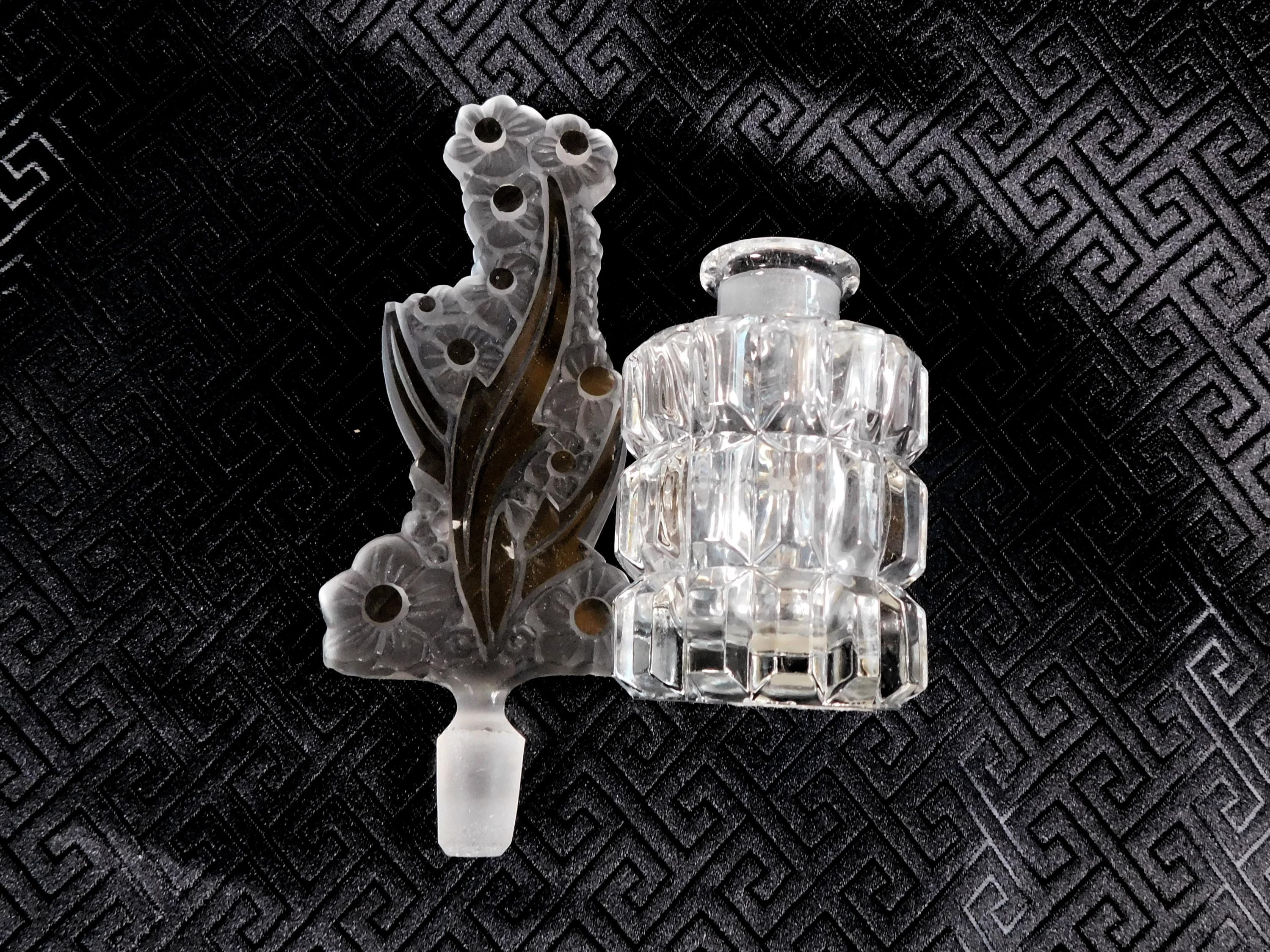 Round Glass Perfume Bottle with Flower Shaped Stopper # 23509