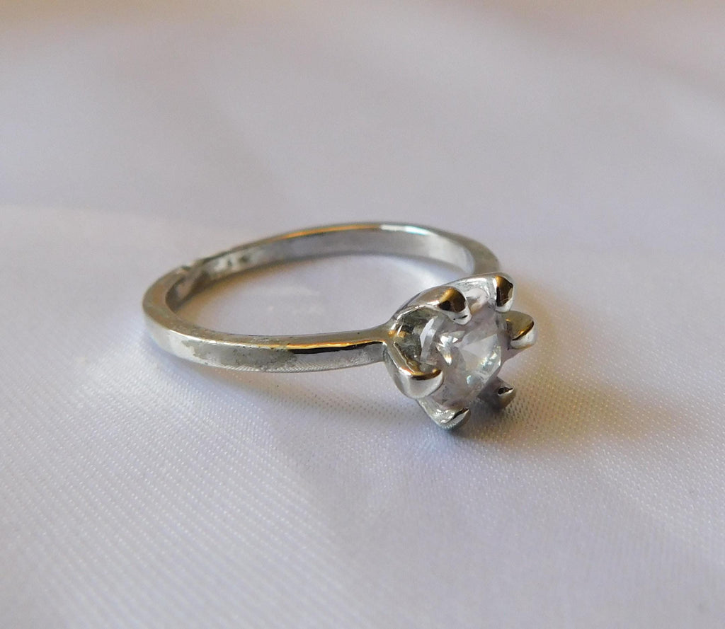 Unmarked Silver Size 8.50 Ring with White Center Stone # 20638