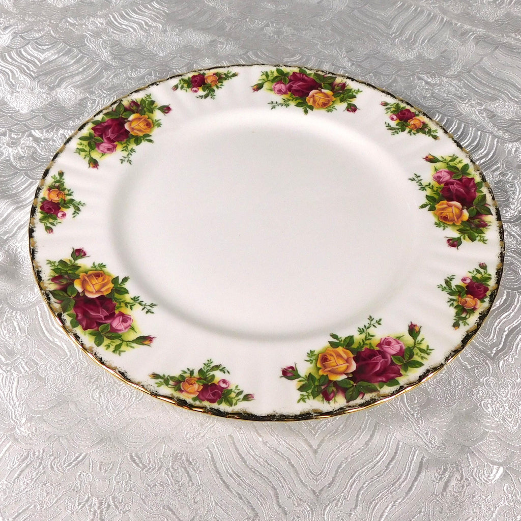 Royal Albert Dinner Plate in Old Country Roses # 27635