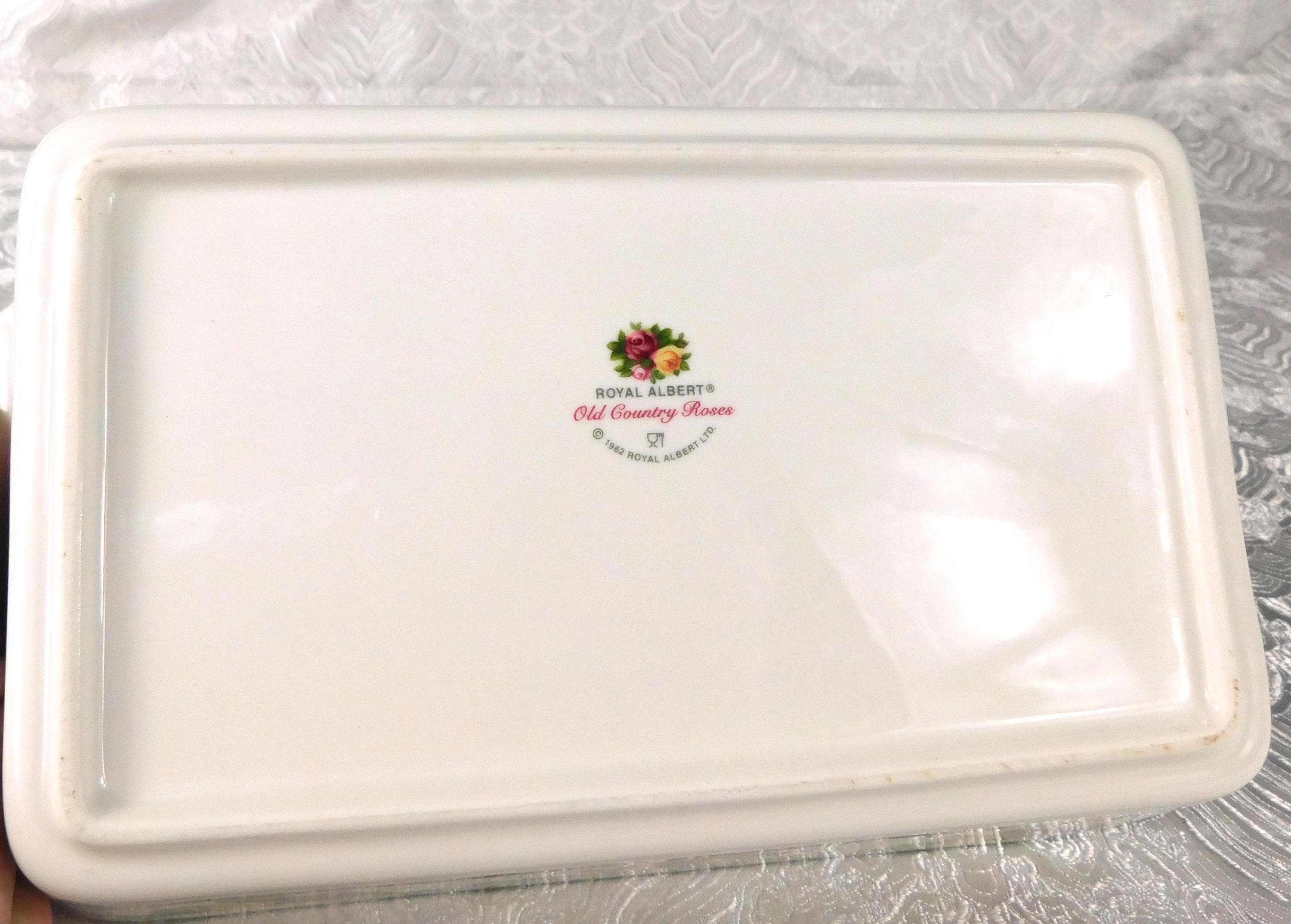 Royal Albert Old Country Roses Loaf Pan # 27611