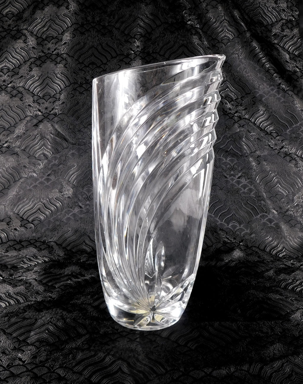 Lenox Falling Star Cut Crystal Vase # 27691