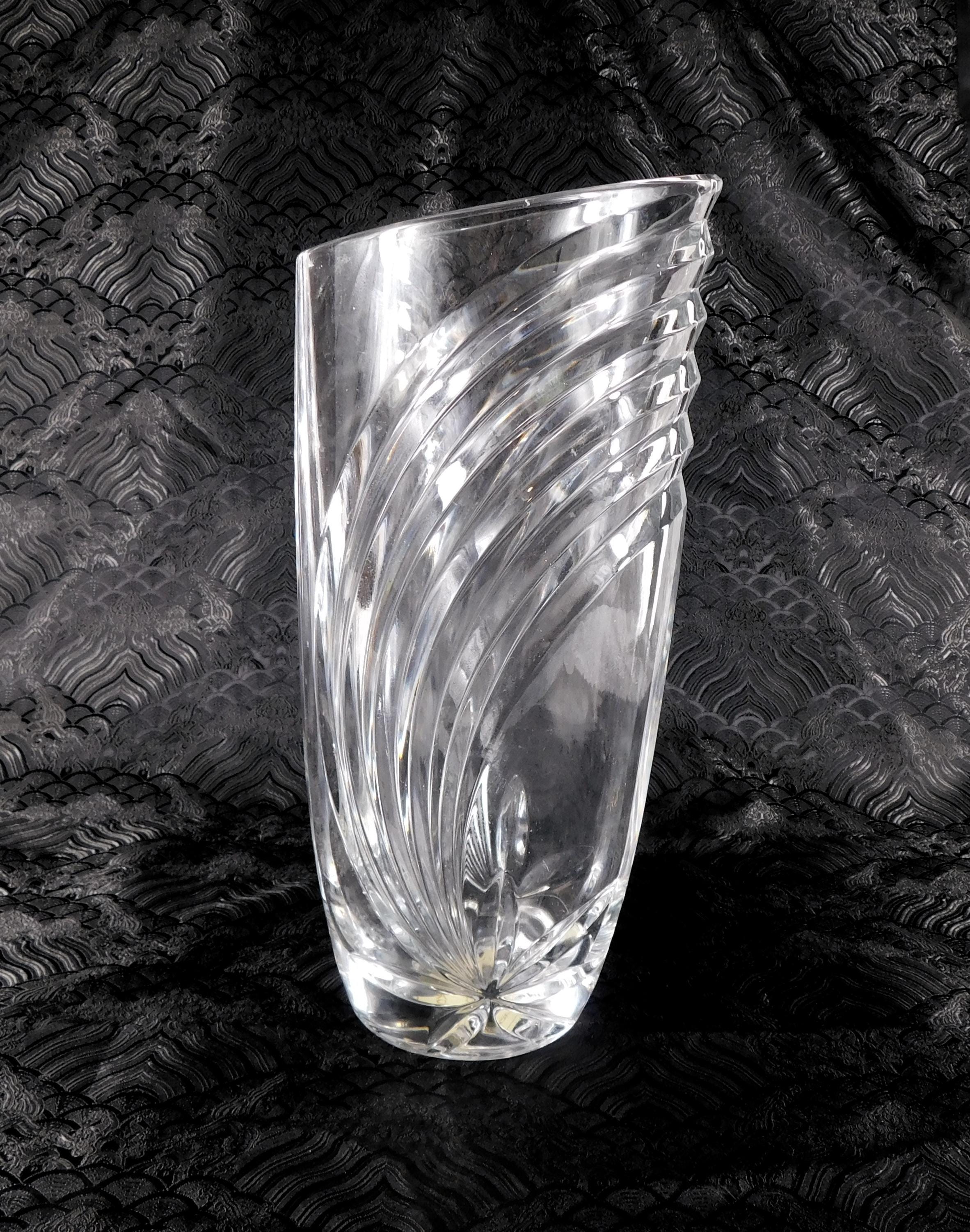 Lenox Falling Star Cut Crystal Vase # 27691