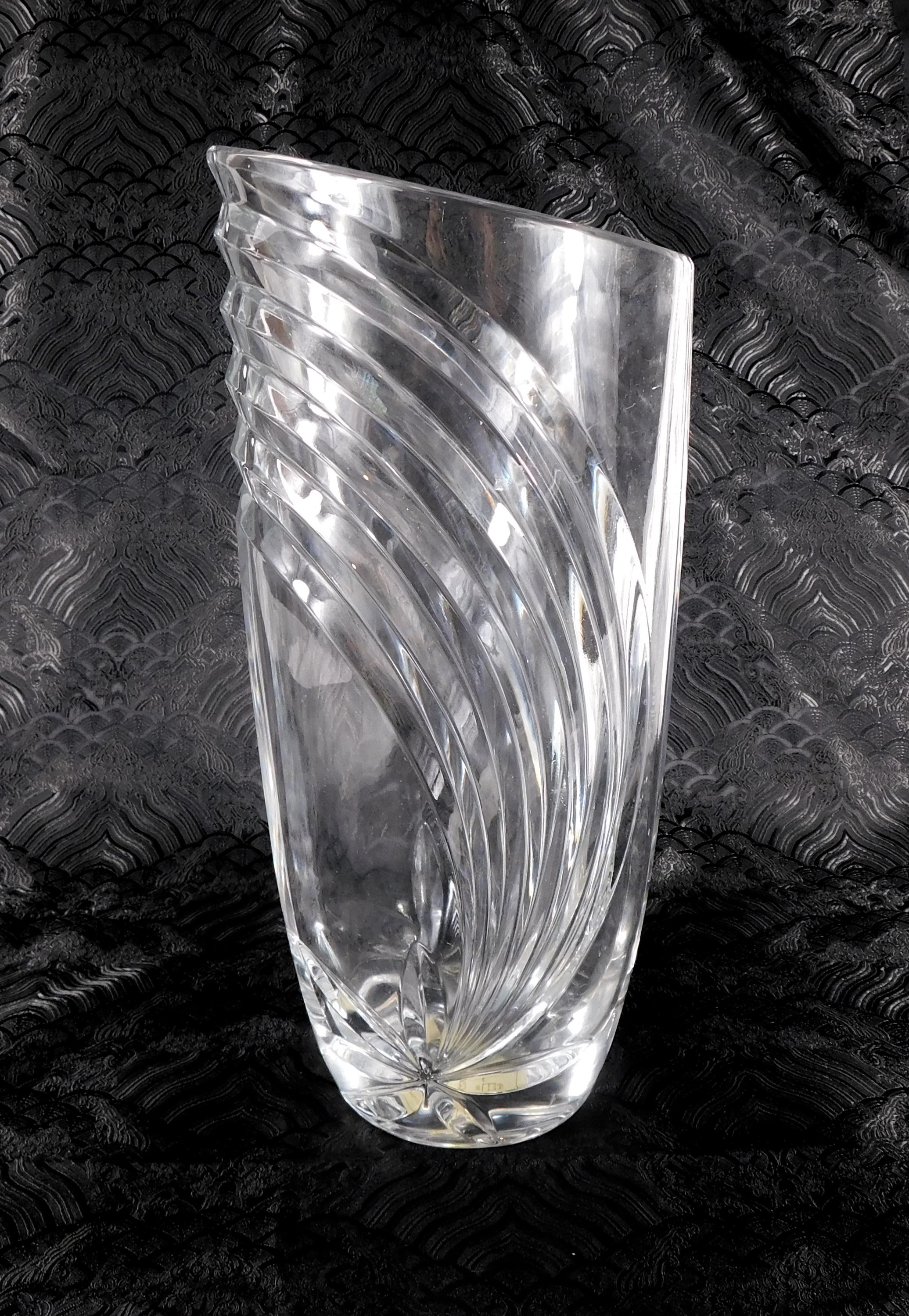 Lenox Falling Star Cut Crystal Vase # 27691