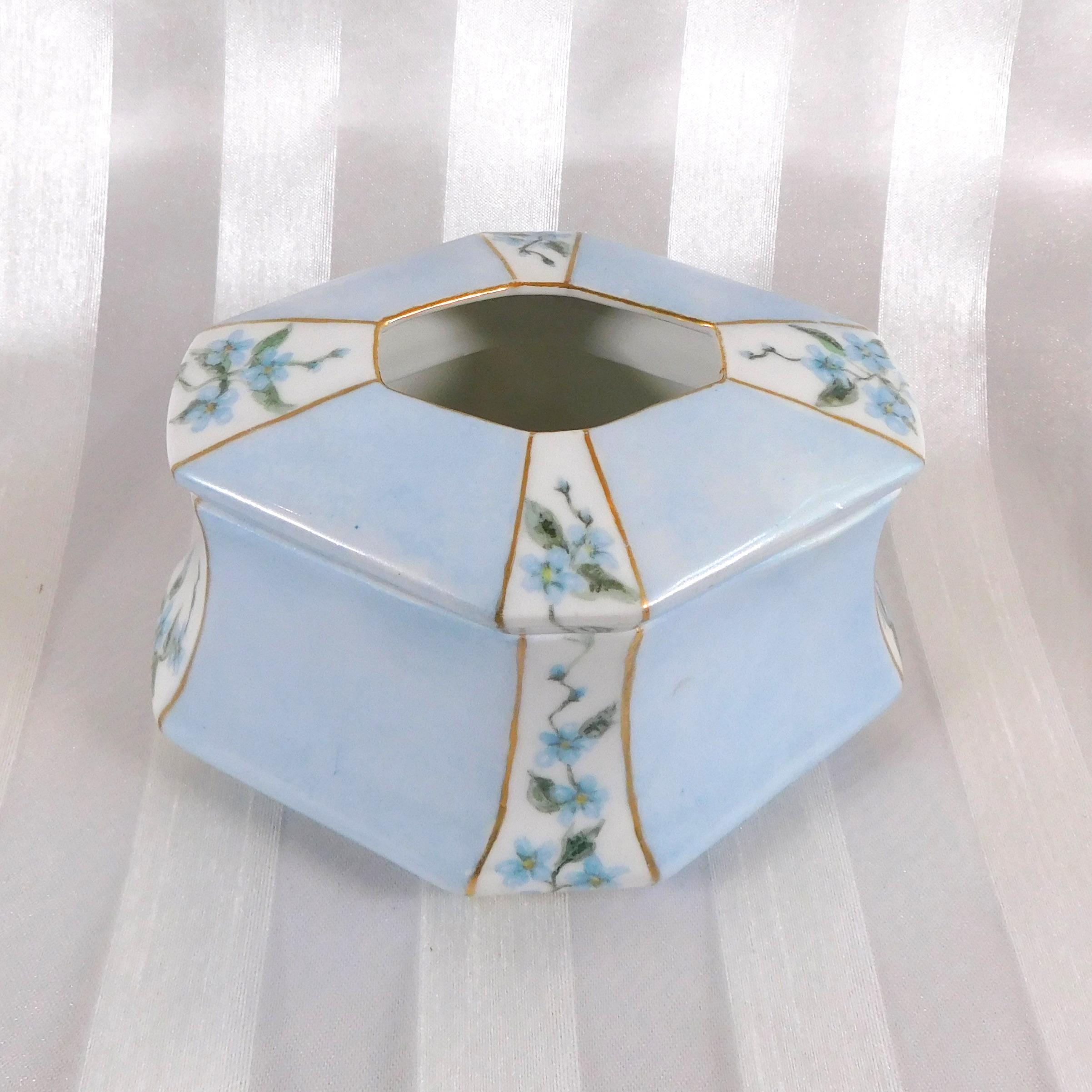 Signed MZ Austria Baby Blue Floral Hair Receiver # 26042