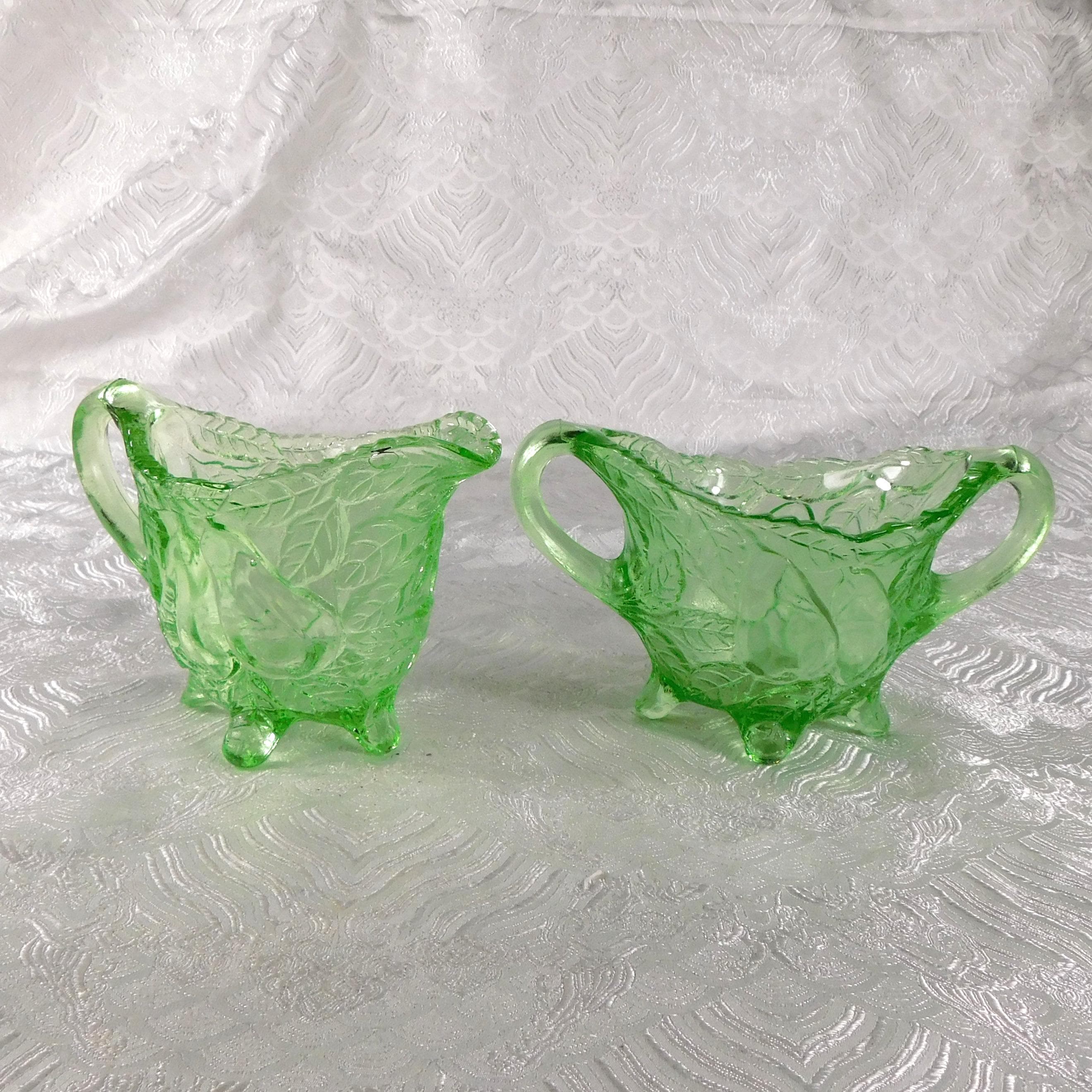 Indiana Glass Sugar Bowl and Creamer in Sweet Pear # 27502