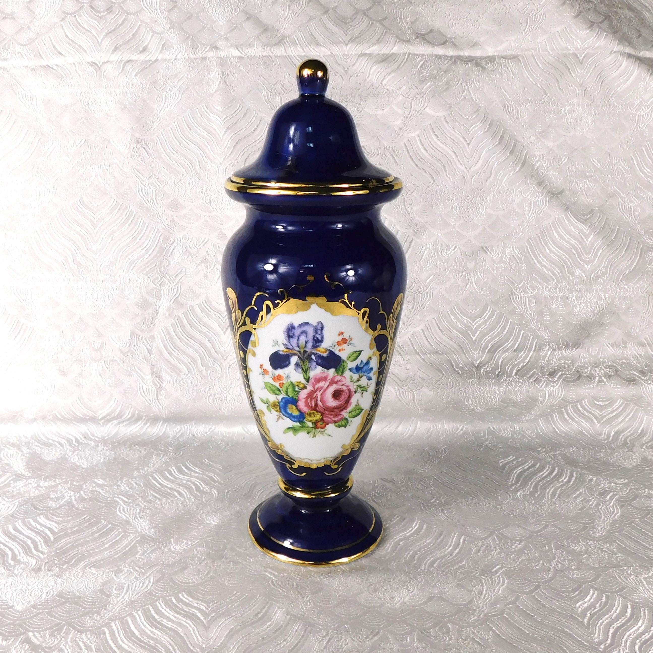 Décor Asevres Dark Blue Covered Pot # 27571