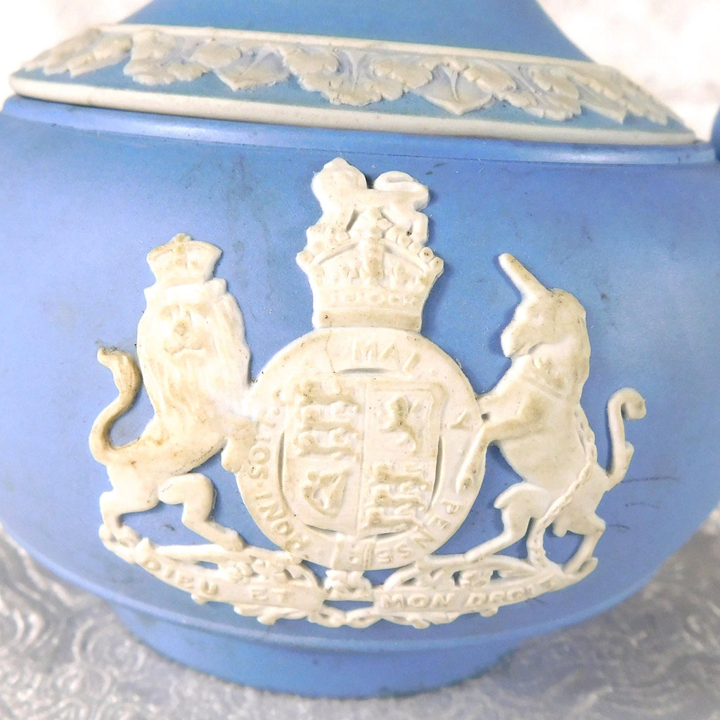 Wedgwood Light Blue Jasperware Sugar Bowl with Lion and Unicorn Crest # 27735