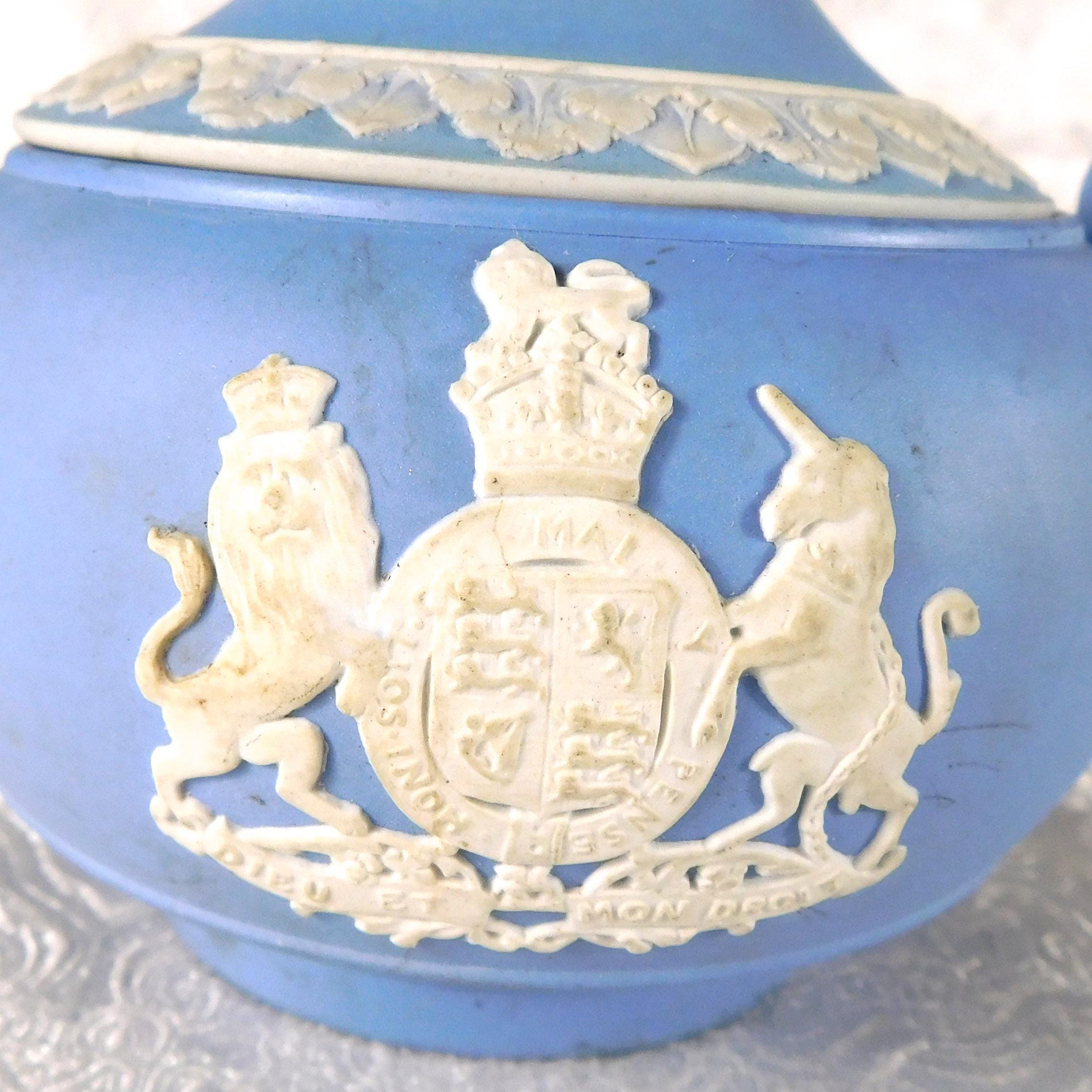 Wedgwood Light Blue Jasperware Sugar Bowl with Lion and Unicorn Crest # 27735