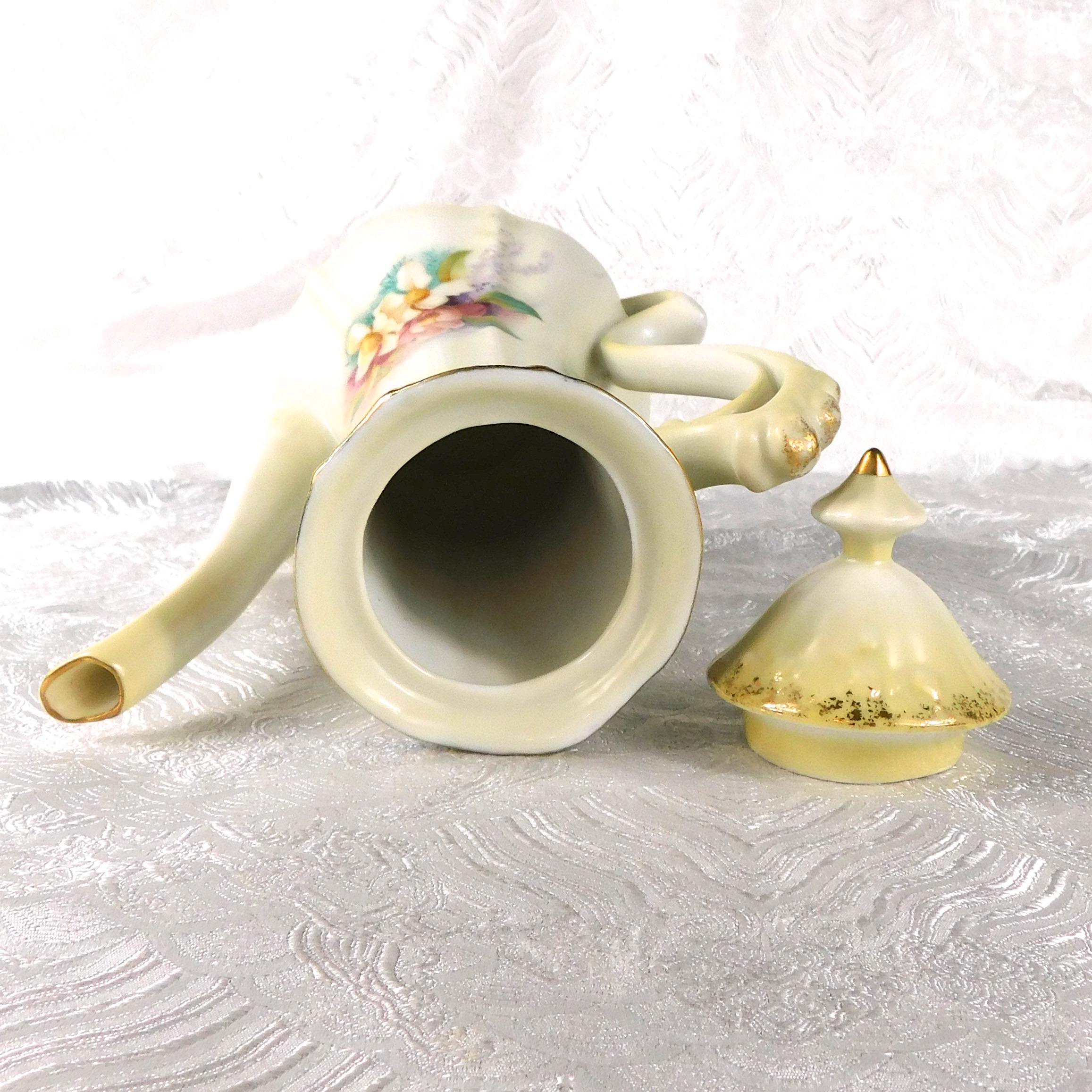 Reinhold Schlegelmilch Chocolate Pot with Blue Trim # 27214